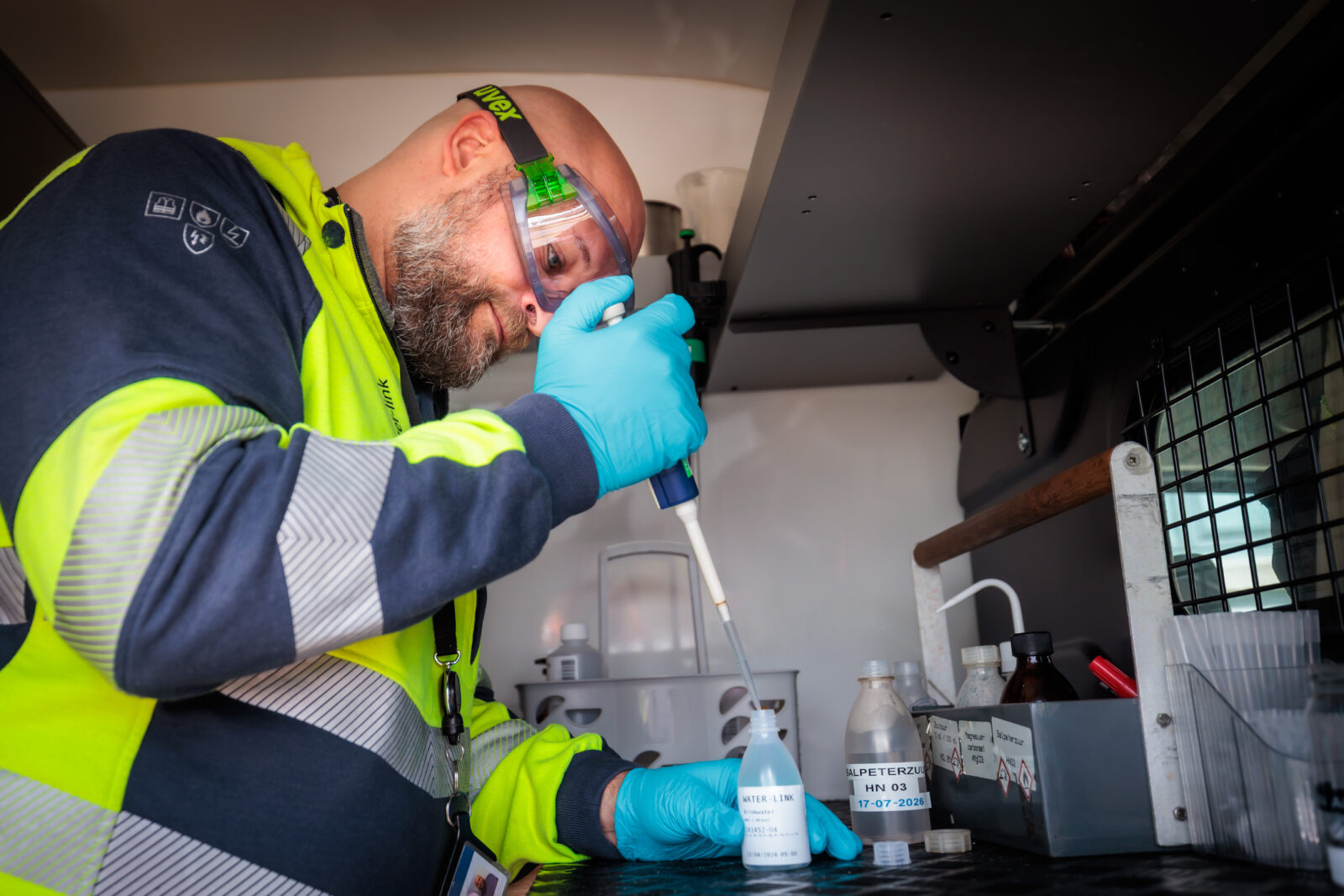 Foto van persoon in het lab